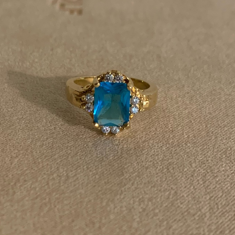 Vanessa Mooney Paulette Ring